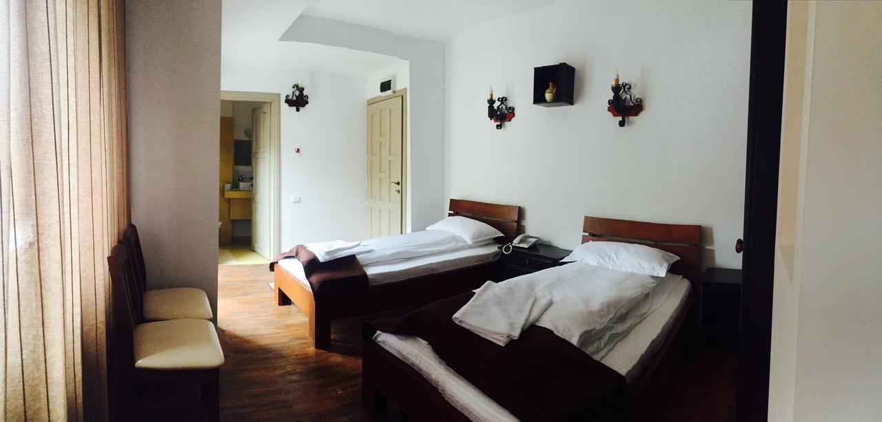 Hotel Casa Vlahilor Râmnicu Vâlcea Eksteriør bilde