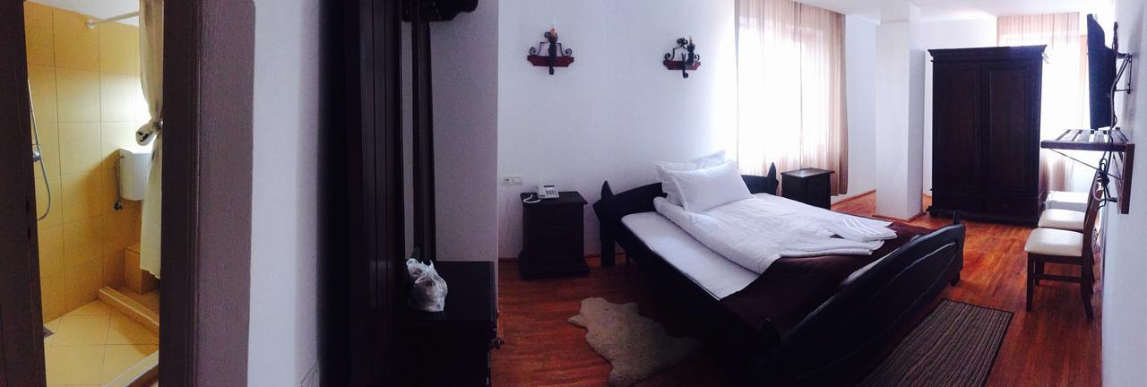 Hotel Casa Vlahilor Râmnicu Vâlcea Eksteriør bilde