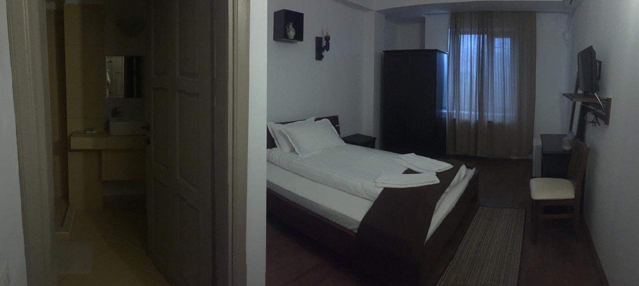 Hotel Casa Vlahilor Râmnicu Vâlcea Eksteriør bilde