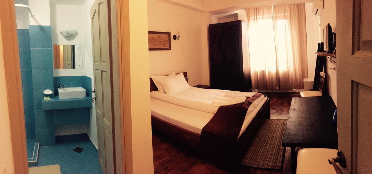 Hotel Casa Vlahilor Râmnicu Vâlcea Eksteriør bilde